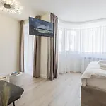 Cozy Luxury Brand New With In Apartment 3*
