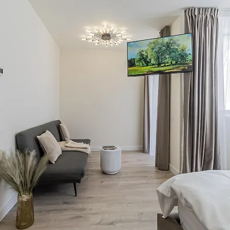 Luxury Brand New With In 3*