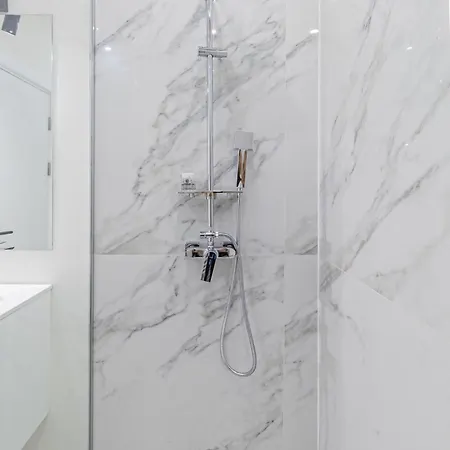 Cozy Luxury Brand New With In 3*