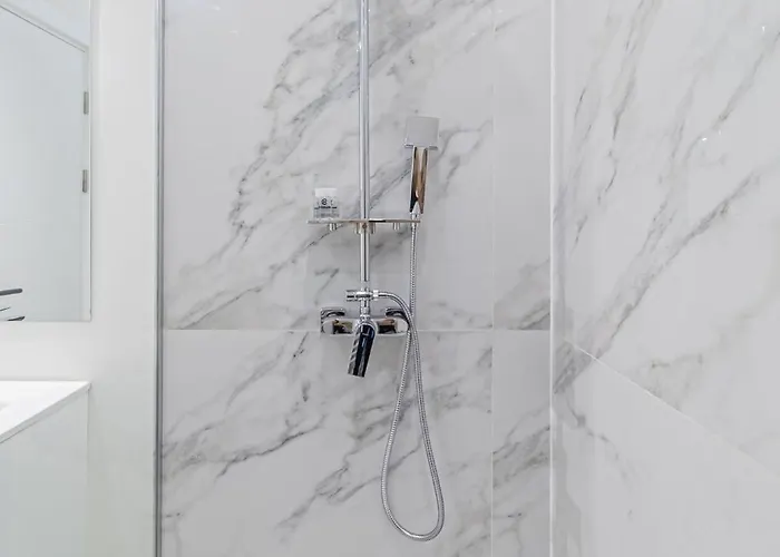 Luxury Brand New With In 3*