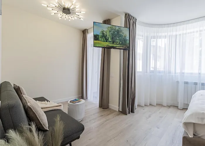 Luxury Brand New With In 3*